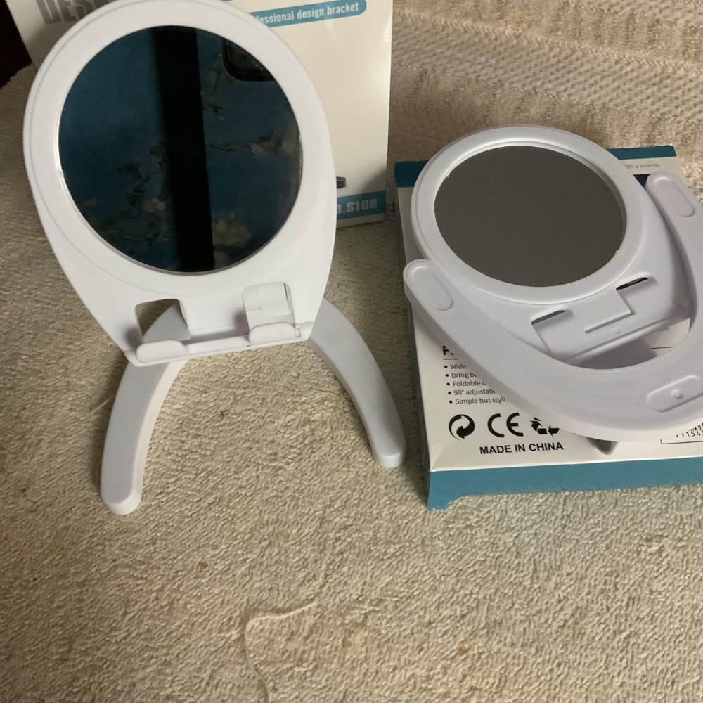 Foldable Mirror Desktop Phone Stand - Picture 2 of 2